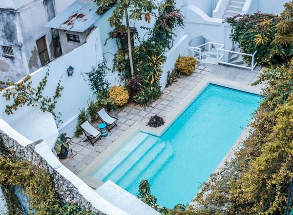 Pool & Water